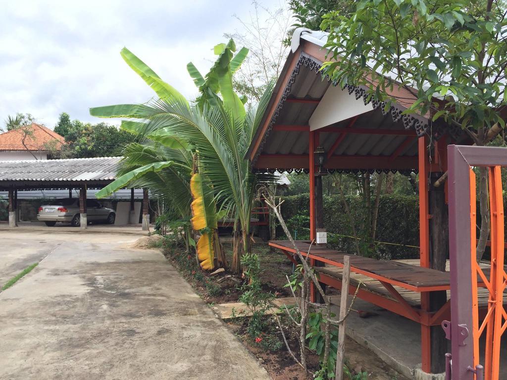 Hora Home Lampang Exteriér fotografie